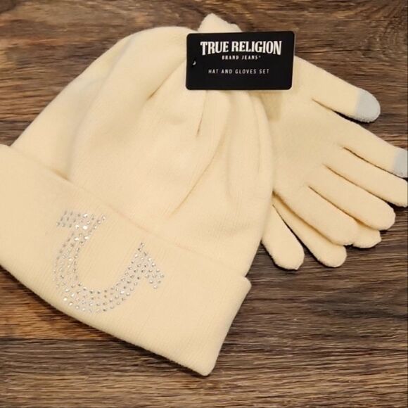 True Religion Rhinestone Horseshoe Logo Beanie Hat & Glove  display picture 1